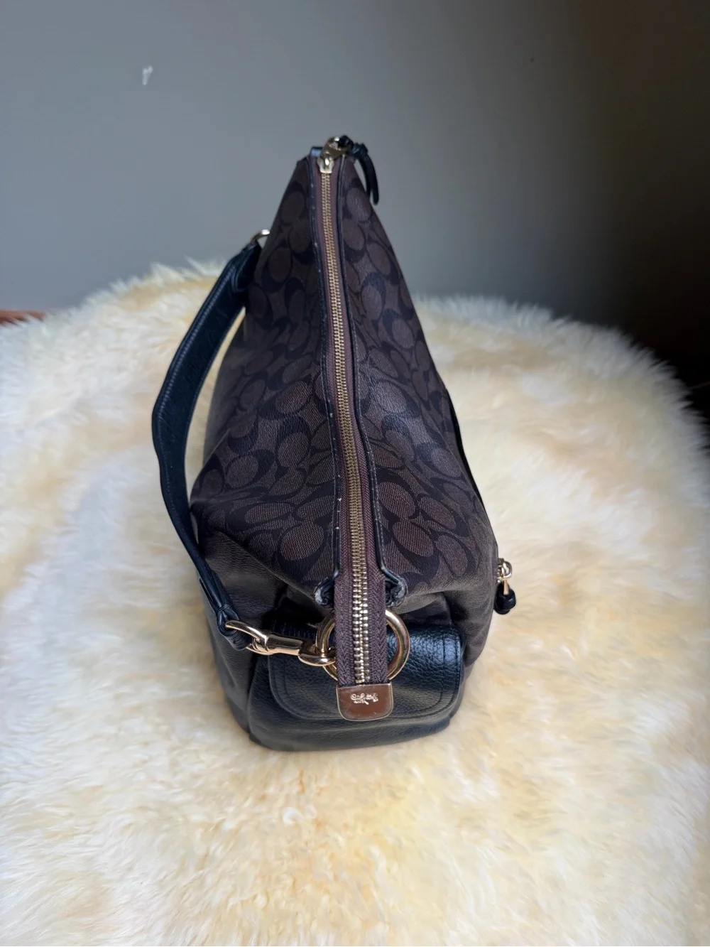 Coach Pennie Brown Signature Leather Hobo Shoulder Bag Gold Hardware Black Trim